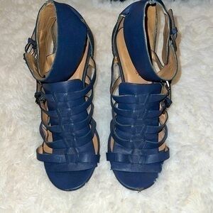 Blue ankle strap candles - size 8